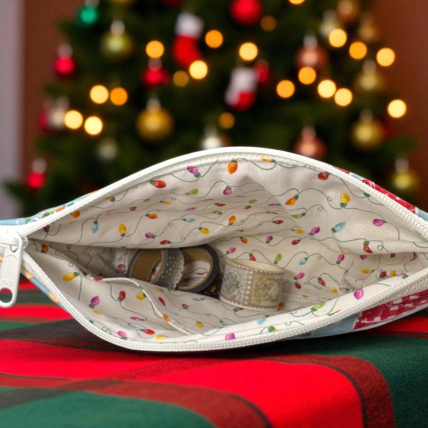 Maker’s Pouch Duo – Holiday Cat Parade Quilted Zipper Bag Set (With Yellow Chalk Marks)