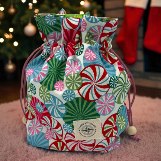 Peppermint Swirl Drawstring Gift Bag – Medium Reusable Fabric Bag for Christmas, Stocking Stuffers, Holiday Wrapping