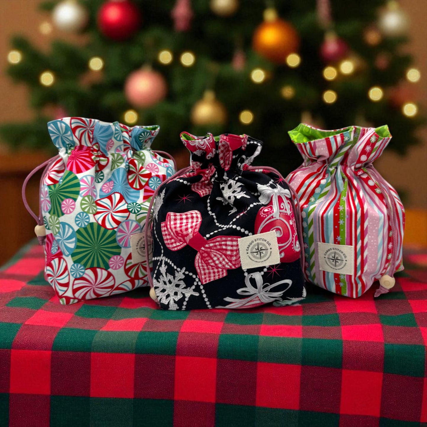 Ornament Drawstring Gift Bag – Small Reusable Fabric Bag for Christmas, Stocking Stuffers, Holiday Wrapping