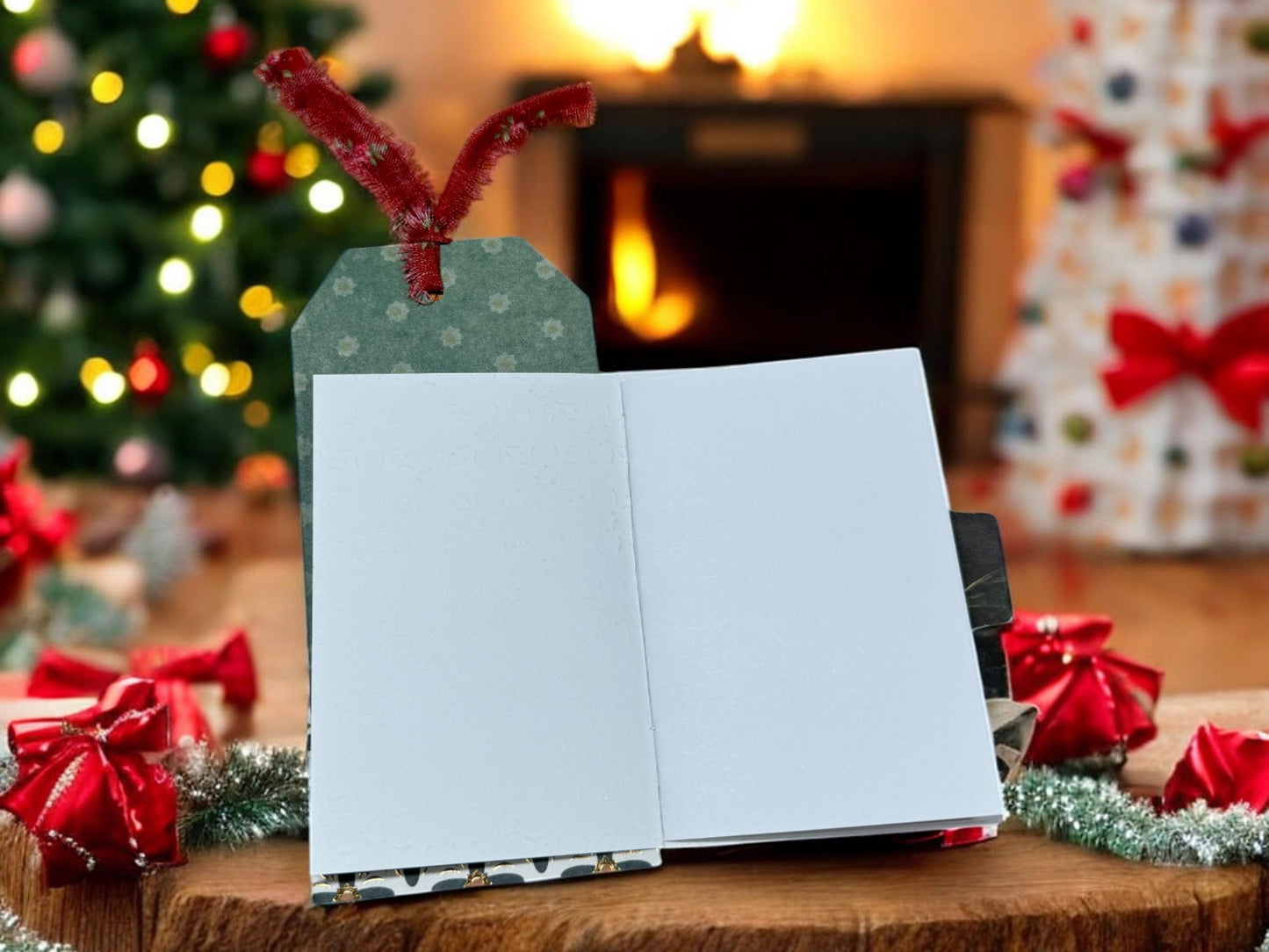 Christmas Gift Tags Set | Holiday Loaded Pocket Tags | Vintage Christmas Ephemera | Junk Journal Supplies | Christmas Scrapbook Tags