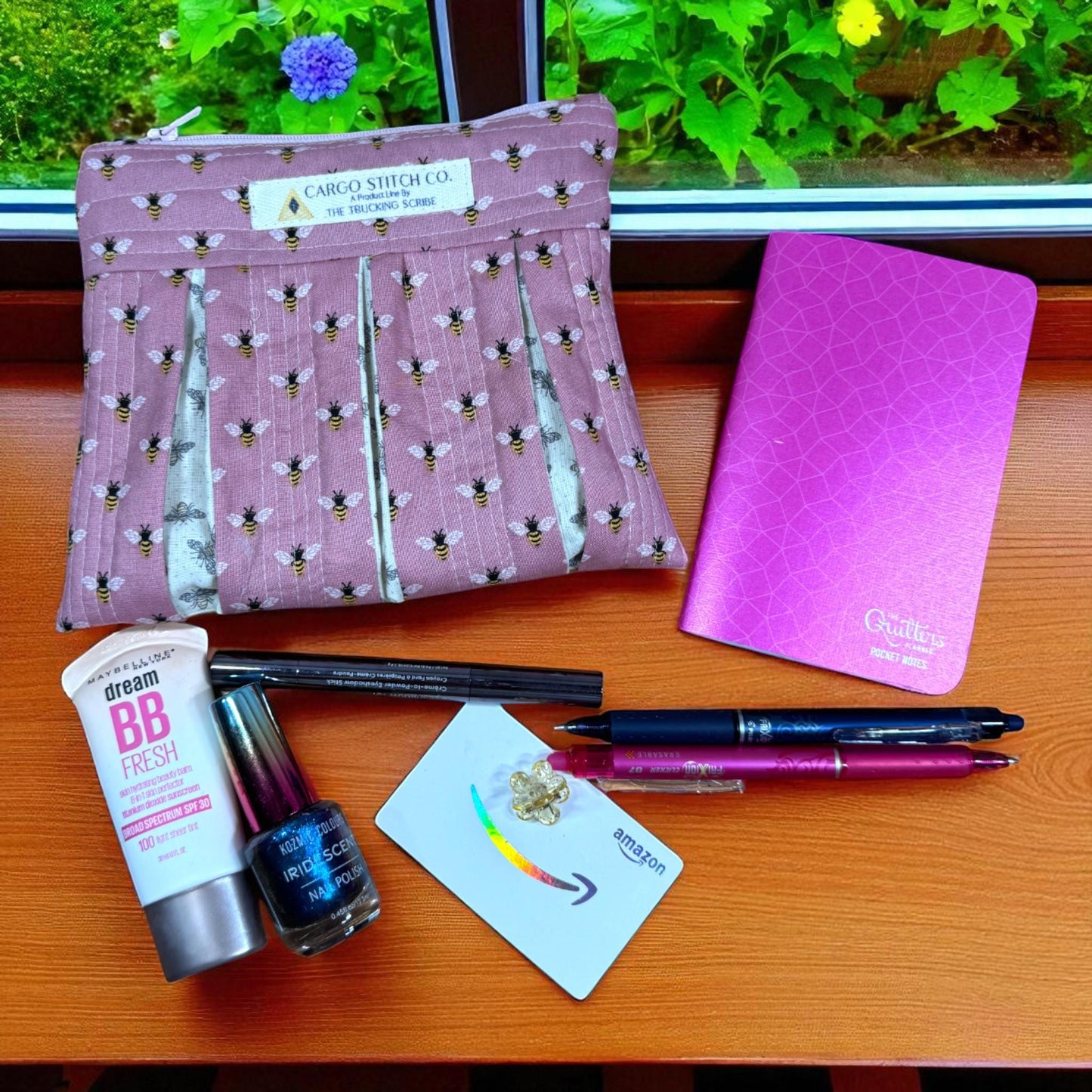 Busy Bee Pleated Zipper Pouch – 7x6 Quilted Bee Bag | Handmade Organizer for Makeup, Pens, Gifts | Cute Gift for Bee Lovers