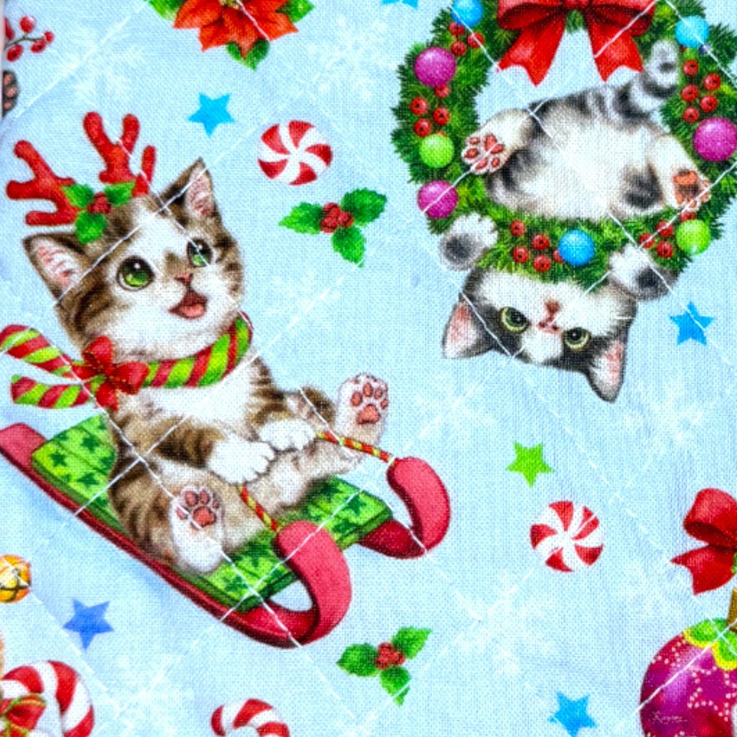 Peppermint Lane Everyday Cat Pouch – Quilted Zipper Bag with Inner Pocket | 7x8 Christmas Cat Pouch – Cargo Stitch Co.