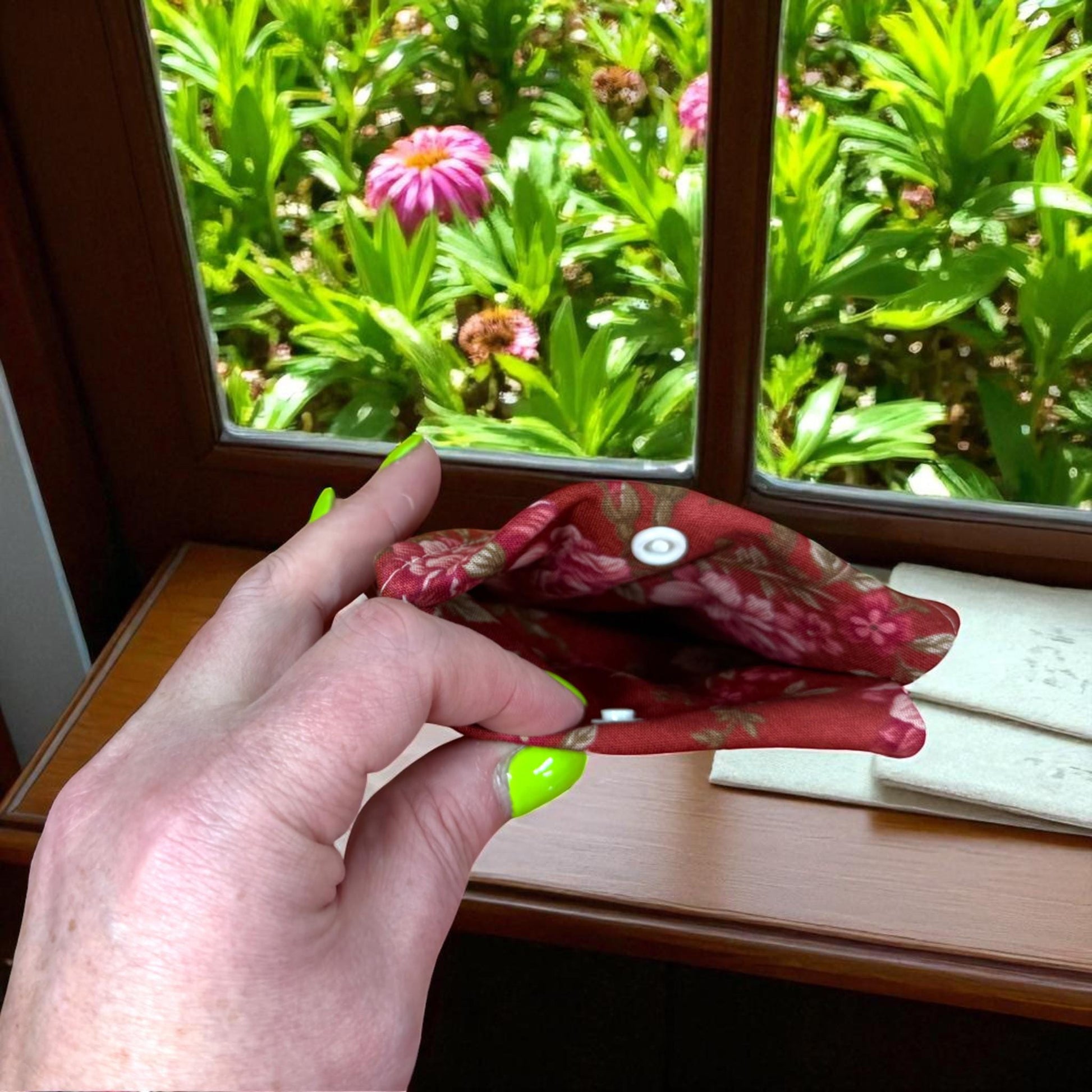 Compact Floral Wallet: Handmade Cotton Snap Pouch by Cargo Stitch Co.