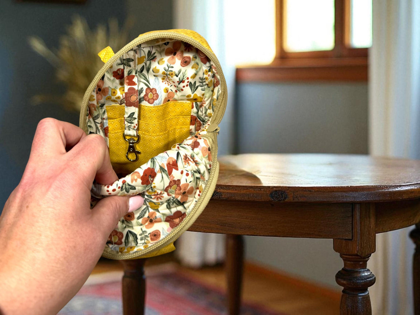 Quilted Floral Crossbody Bag: Golden Bloom Small Sling Purse