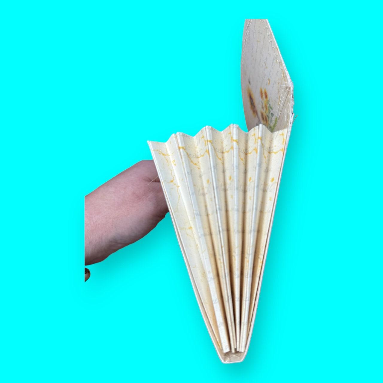 Sunflower Accordion Organizer: Stitched Cover, 5-Pocket Expandable File