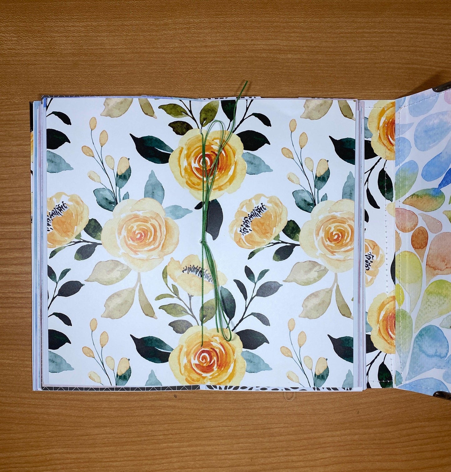 Gnome Prayer Junk Journal Folio – Faith-Based Floral Keepsake with Hebrews 13:5 Notebook Diary