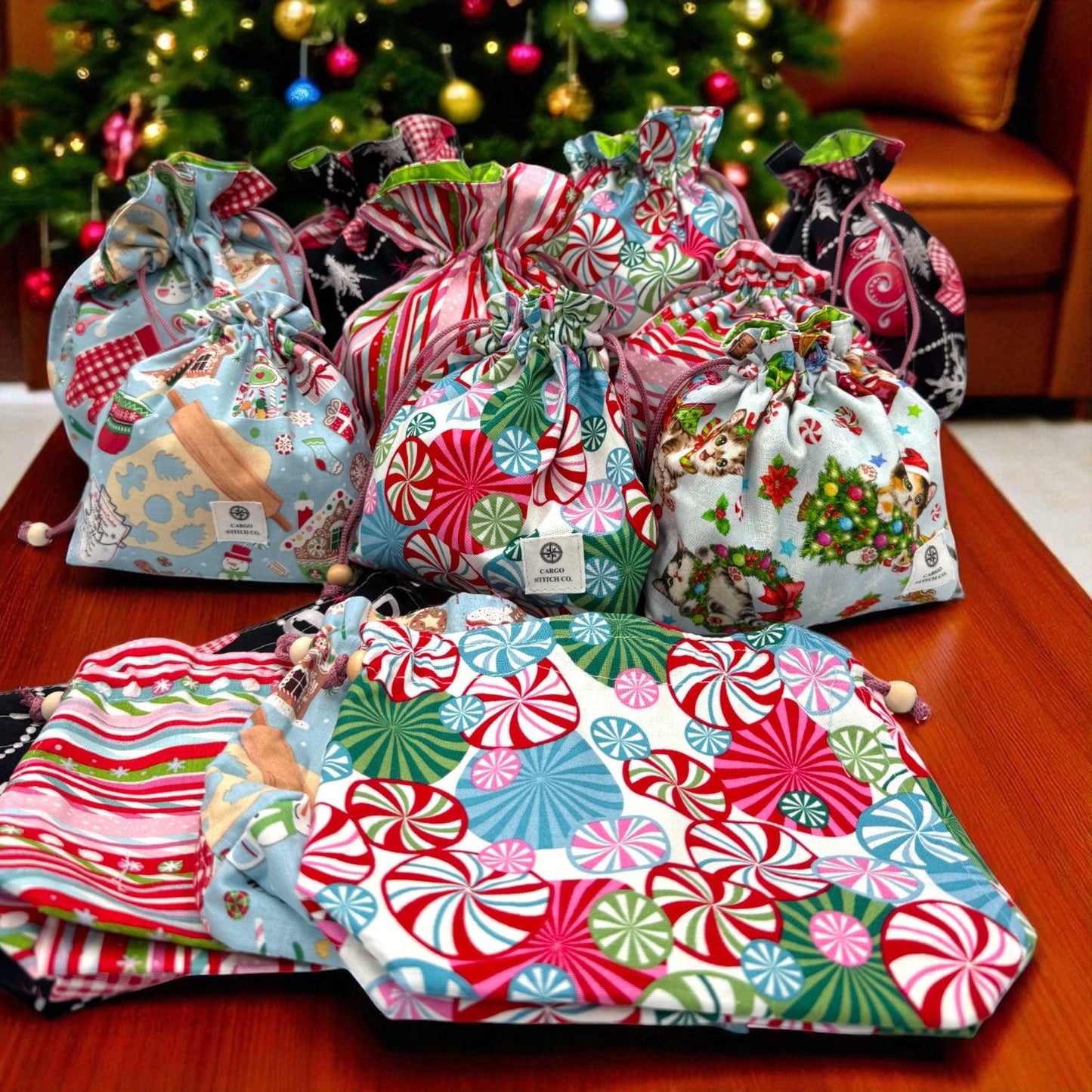 Candy Cane Stripe Drawstring Gift Bag – Medium Reusable Fabric Bag for Christmas, Stocking Stuffers, Holiday Wrapping