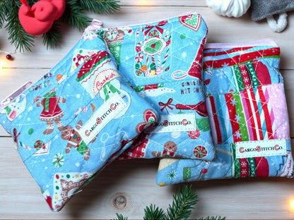 Christmas Mini Zipper Pouch, Quilted Coin Purse, Peppermint Lane Scrap Series, Small Holiday Gift, Stocking Stuffer