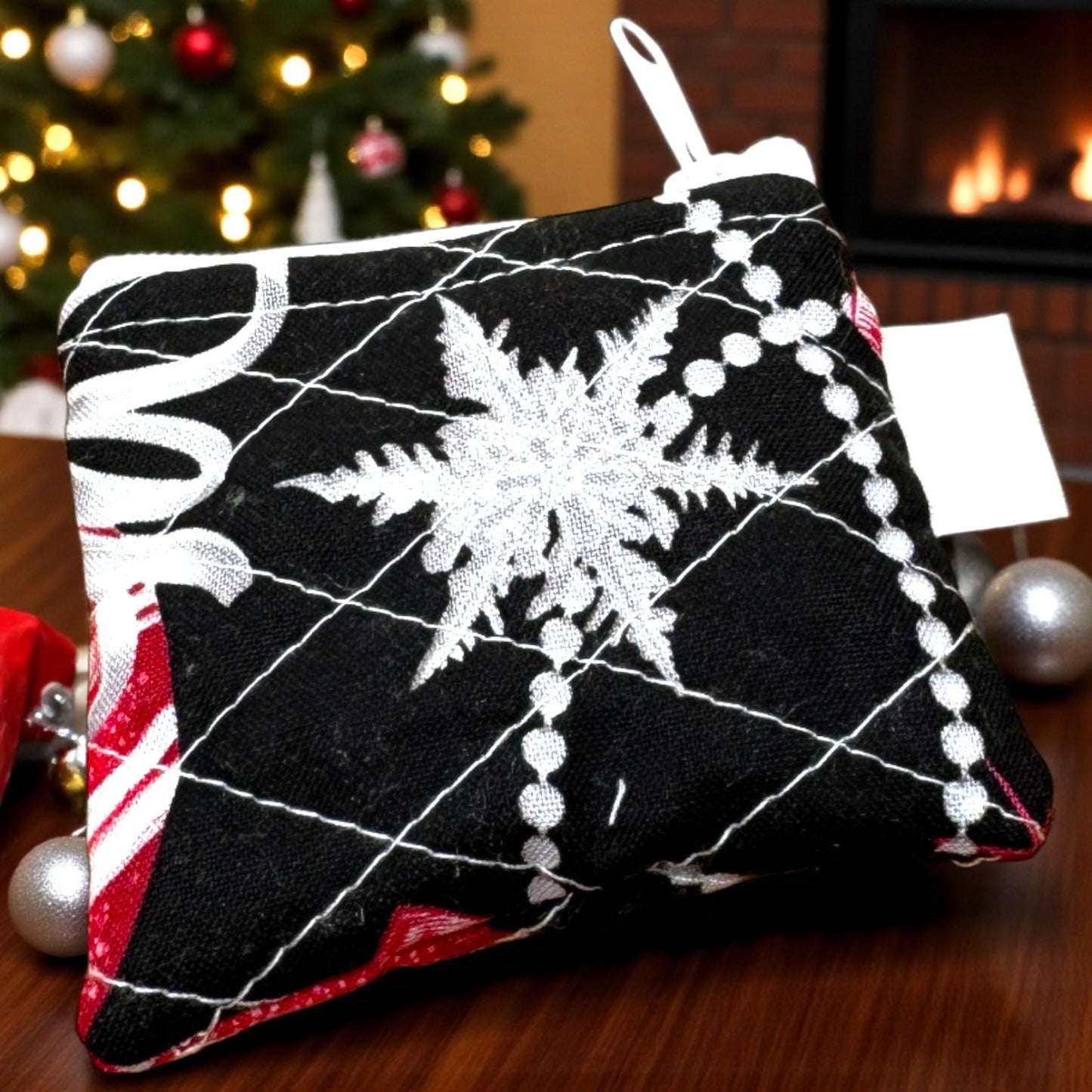 Mini Quilted PouchPeppermint Lane  | Mini 3x2 Christmas Coin Purse | Holiday Gift Bag | Handmade Zipper Pouch | Stocking Stuffer