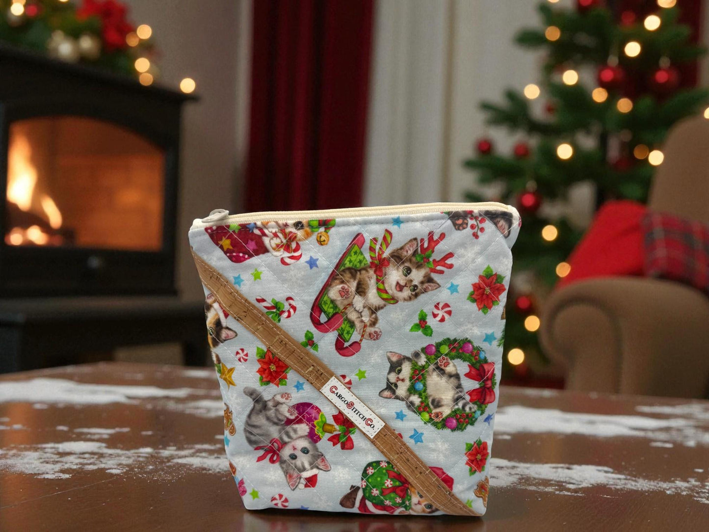 Peppermint Lane Everyday Cat Pouch – Quilted Zipper Bag with Inner Pocket | 7x8 Christmas Cat Pouch – Cargo Stitch Co.