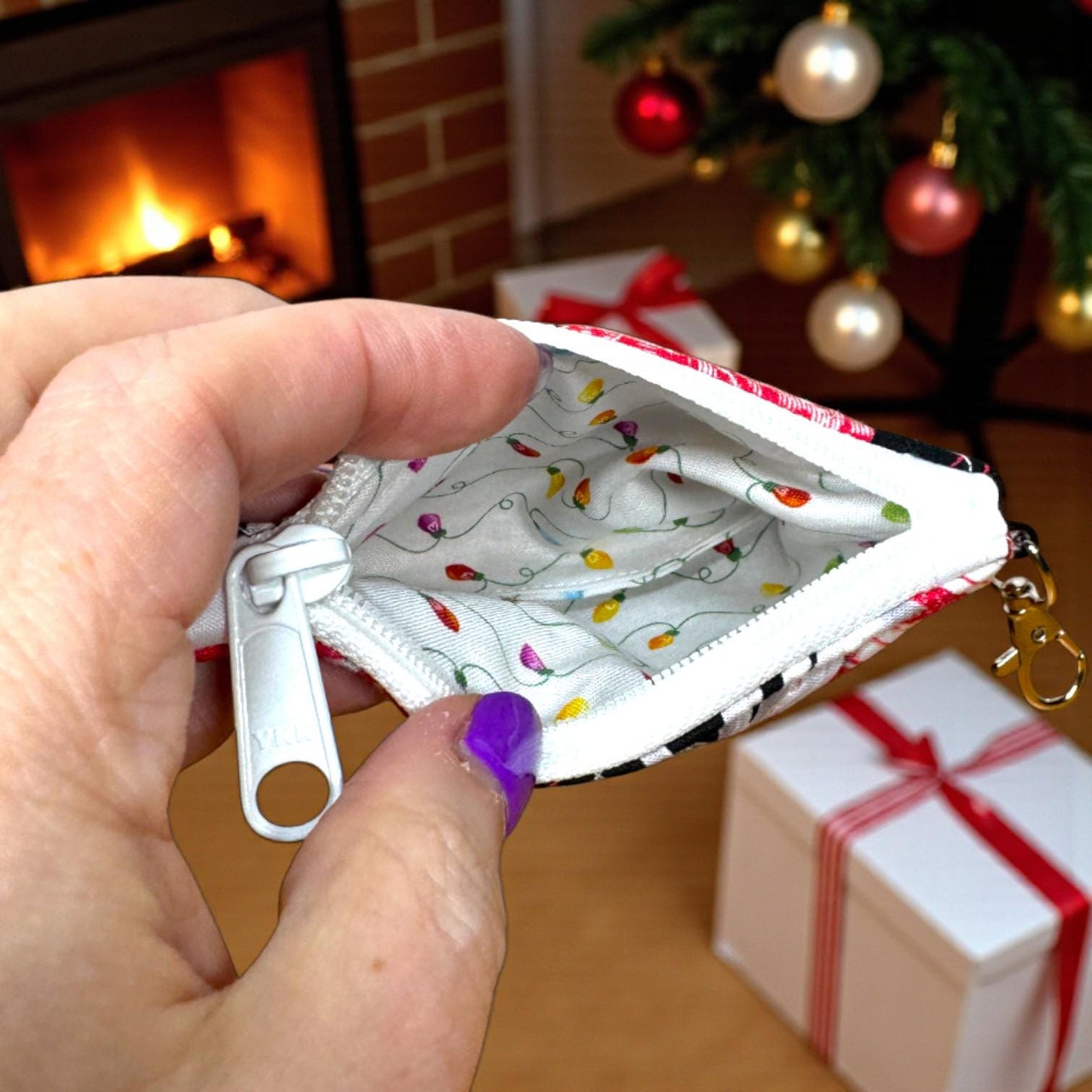 Everyday Peppermint Lane Pouch and Tea Wallet – Holiday Bow Bundle Maker’s Table Edition Studio Seconds from the Cargo Stitch Co. Workshop