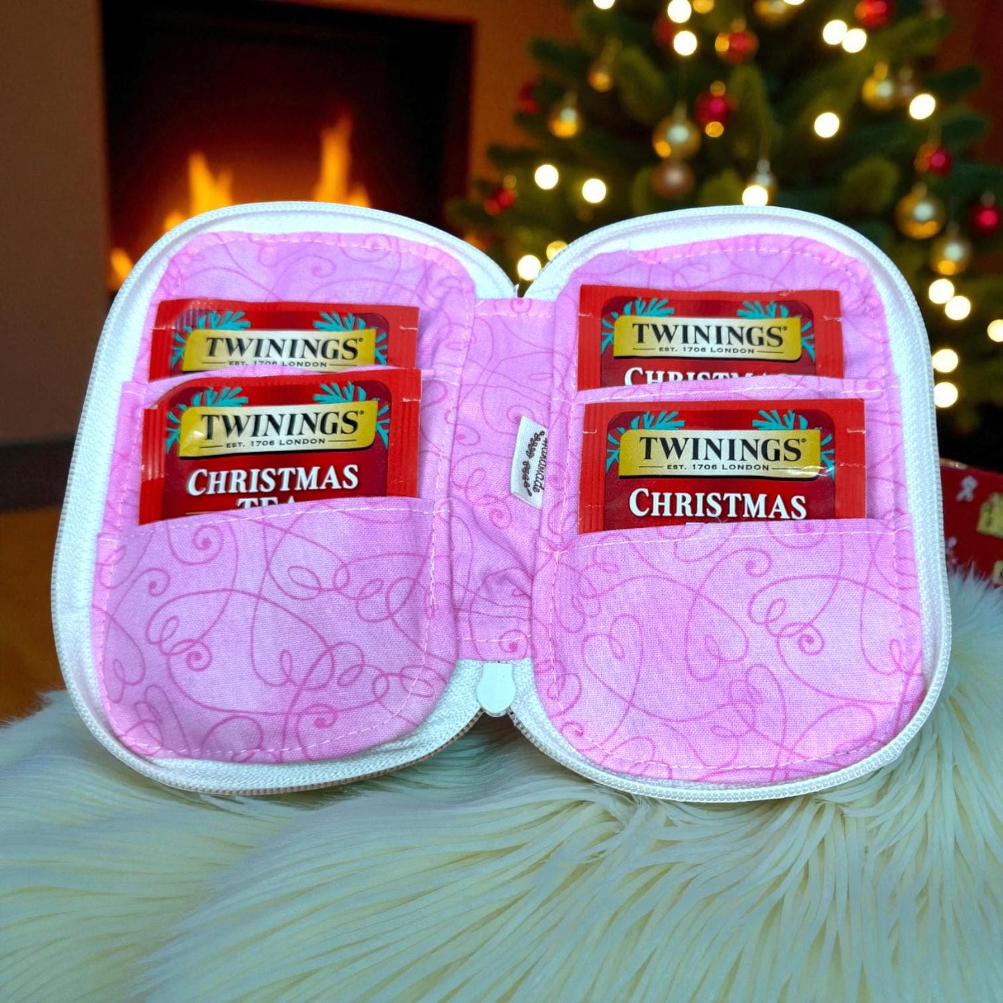 Everyday Peppermint Lane Pouch and Tea Wallet – Holiday Bow Bundle Maker’s Table Edition Studio Seconds from the Cargo Stitch Co. Workshop