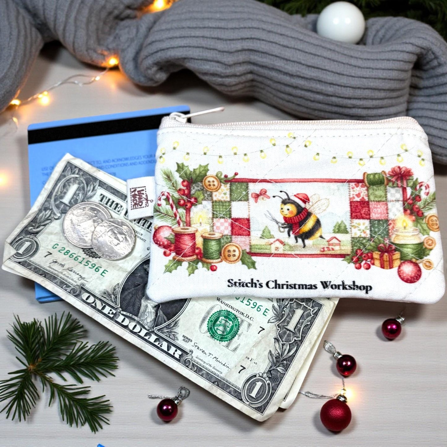 Christmas Bee Mini Quilted Wallet - Holiday Zipper Coin Purse, Festive Stocking Stuffer Gift