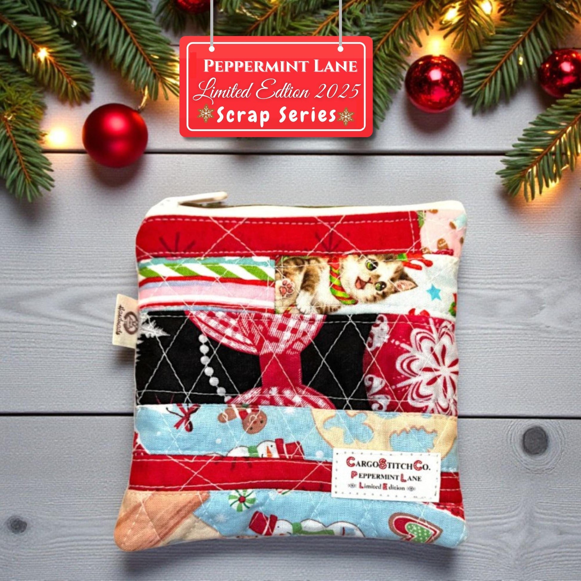 Christmas Patchwork Pouch – 5.5 x 5 Quilted Zipper Bag, Holiday Kitty Mini Wallet, Scrappy Limited Edition Stocking Stuffer