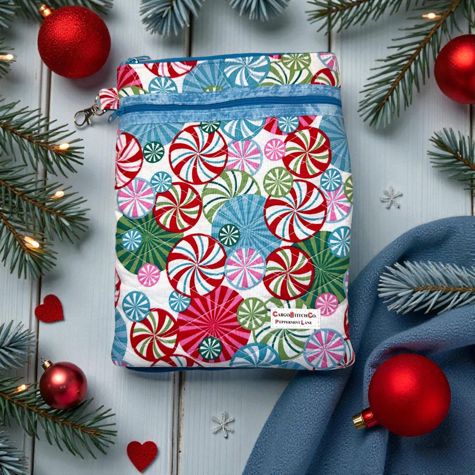 Quilted Kindle Sleeve 7×9.5 – Peppermint Lane Holiday E-Reader Cover – Padded Tablet Case with Zipper Pocket
