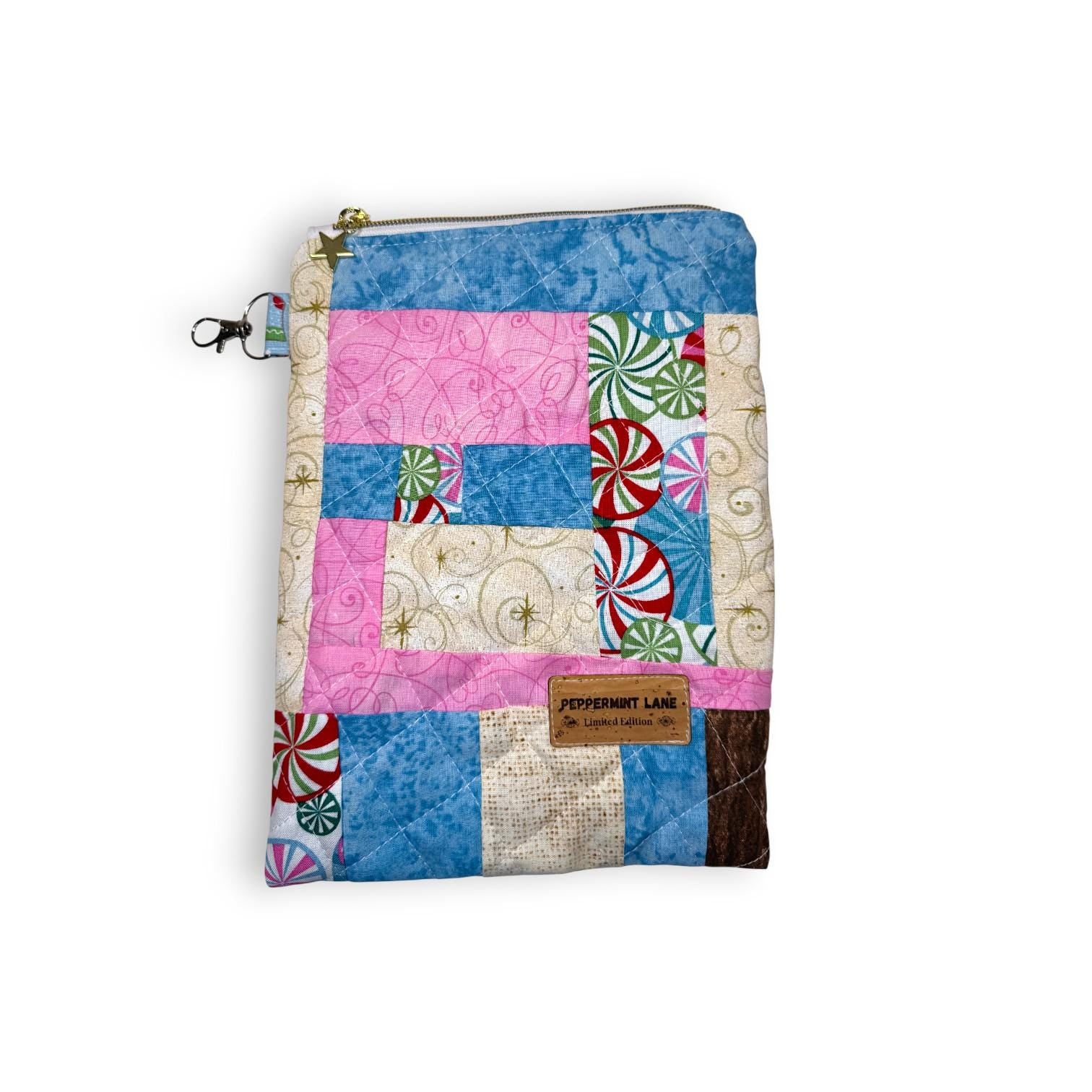 Quilted Tablet Sleeve 7×9.5 – Peppermint Lane Patchwork – Padded iPad Mini & Kindle Case – Holiday Cover with Gold Star Zipper