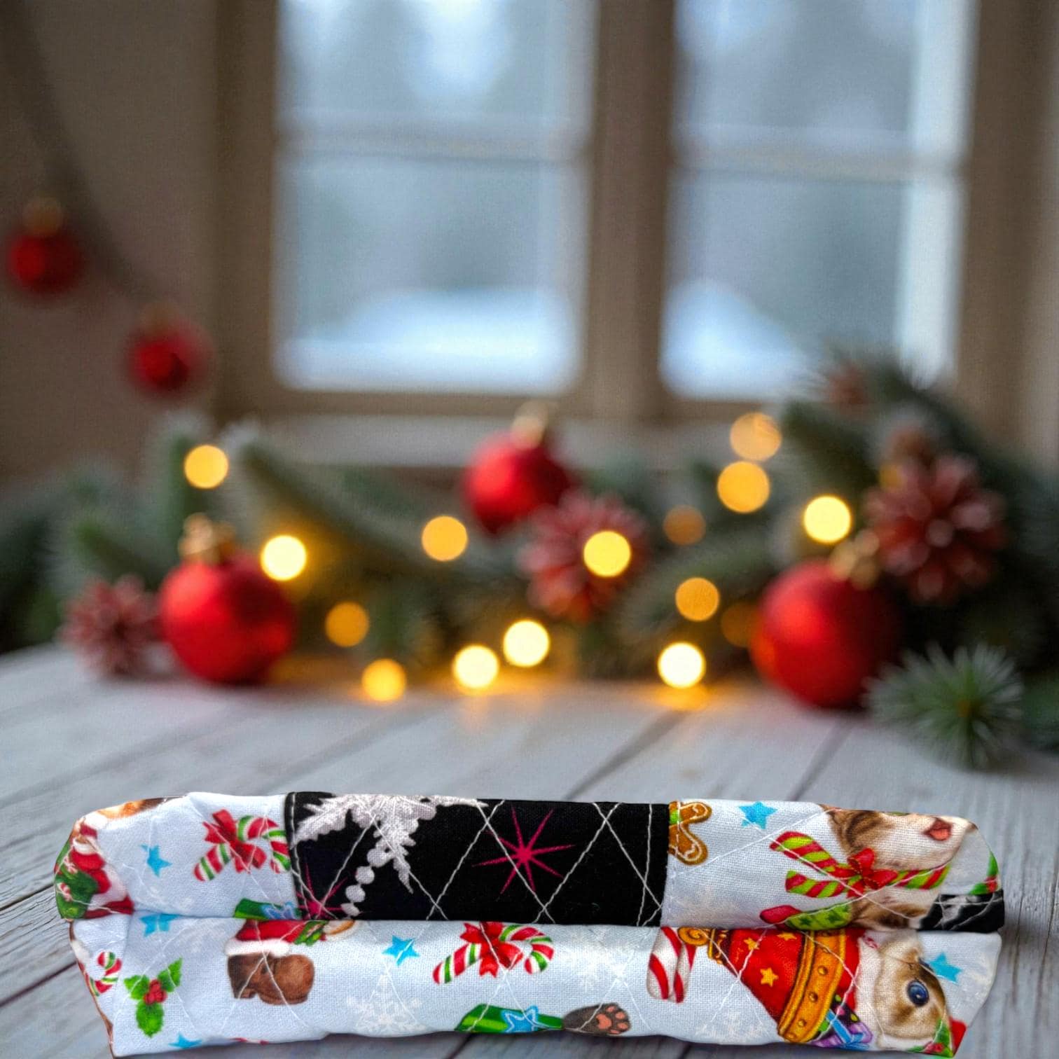 Quilted Pouch 8×6×2 – Holiday Cat Print – Peppermint Lane Limited Edition Bag – White Lights Lining – Boxed Bottom & Slip Pocket