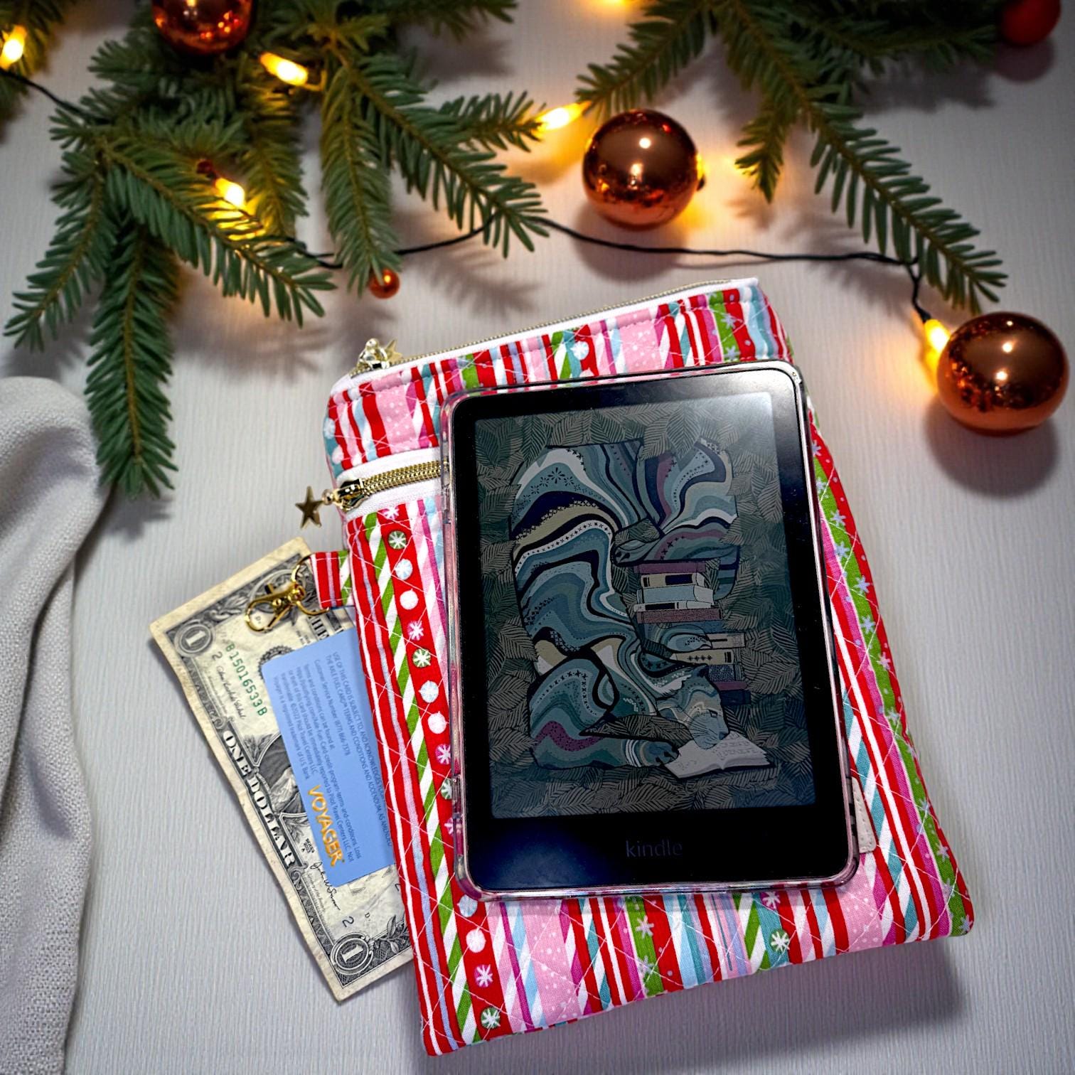 Quilted Kindle Sleeve 9.5×7 – Candy Cane Stripe – Peppermint Lane Limited Edition Holiday E-Reader Case – Slip Pocket + Zipper Pocket