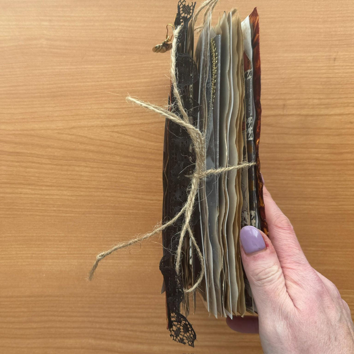 Potion Keeper’s Ledger Halloween Junk Journal, 80 Pages, 50+ Ephemera, October Coven Grimoire, Handmade Gothic Journal