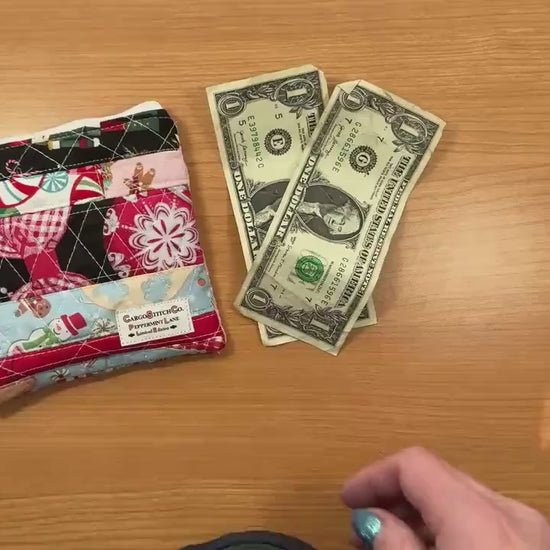 Peppermint Lane Christmas Patchwork Pouch – 5.5 x 5 Quilted Zipper Bag, Cat Holiday Mini Wallet, Scrappy Limited Edition Stocking Stuffer