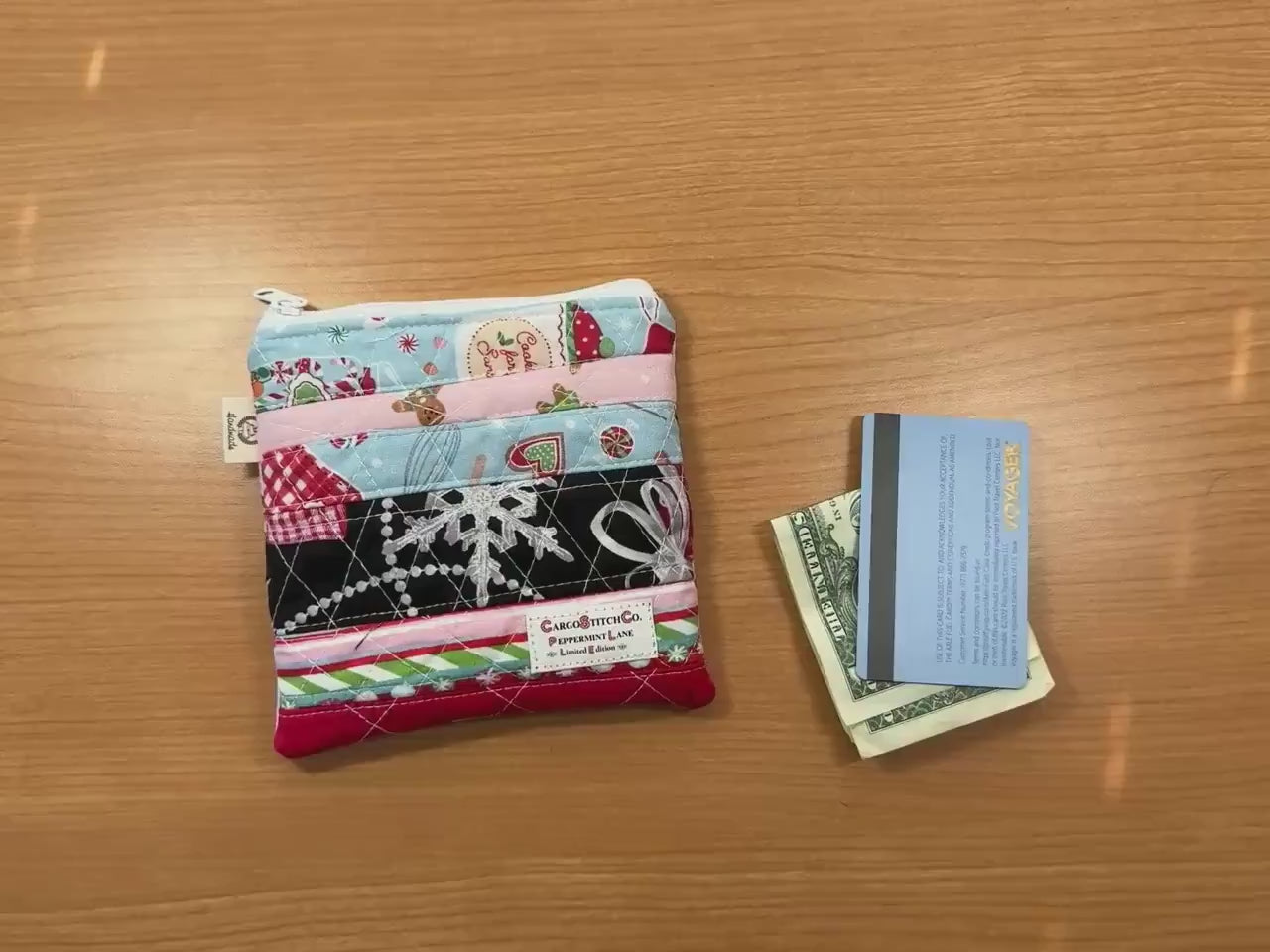 Mini Christmas Patchwork Pouch – 5.5 x 5 Quilted Zipper Bag, Cat Holiday  Wallet, Scrappy Limited Edition Stocking Stuffer