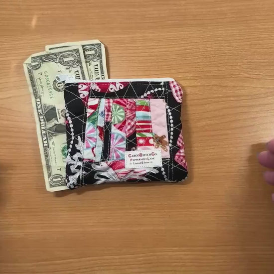Christmas Patchwork Pouch – 5x4 Quilted Zipper Bag, Cat Holiday Mini Wallet, Scrappy Limited Edition Stocking Stuffer, Coin Purse