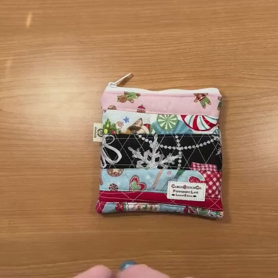 Flat Christmas Patchwork Pouch – 5.5 x 5 Quilted Zipper Bag, Cat Holiday Mini Wallet, Scrappy Limited Edition Stocking Stuffer