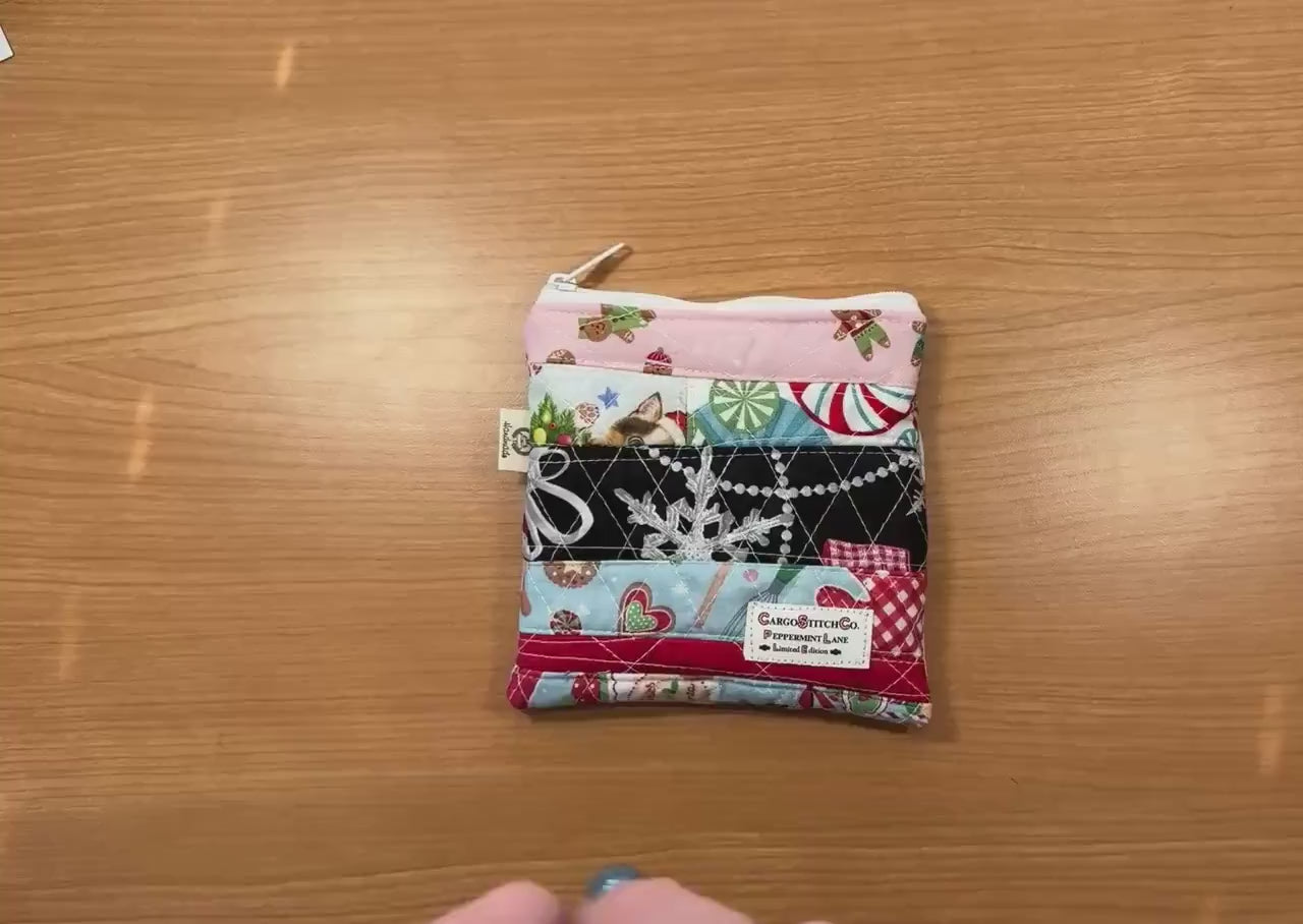 Flat Christmas Patchwork Pouch – 5.5 x 5 Quilted Zipper Bag, Cat Holiday Mini Wallet, Scrappy Limited Edition Stocking Stuffer